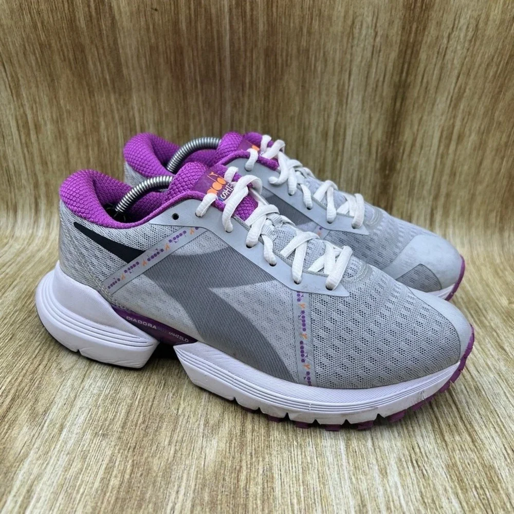 Diadora‎ Mythos Blushield Elite TRX Women's Size 7 Running Shoes Grey Purple